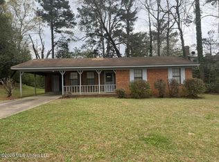 314 Pinehurst Cir, Hazlehurst, MS 39083