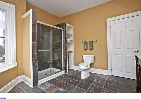 181 Dupont St — Photo 15