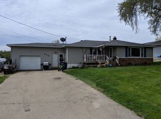 452 E Main St, Hortonville, WI 54944