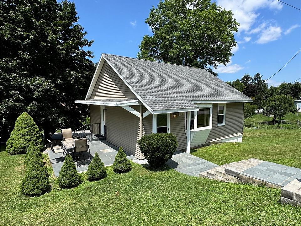 1st image of 35 Willow Road