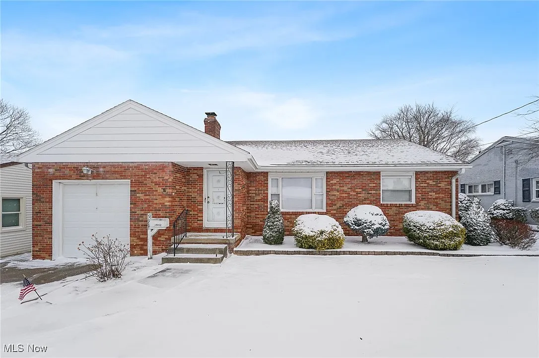 591 Breetz Dr photo 1