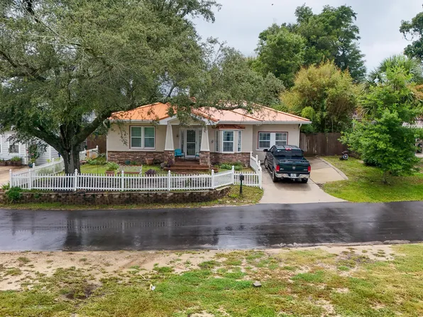 1045 La Paloma Trl, Panama City, FL 32401