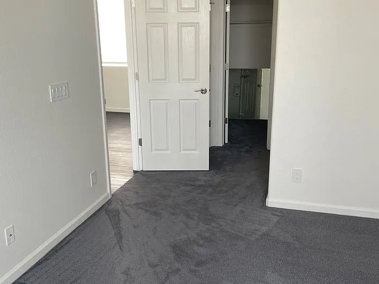 2402 Parkfront Dr #I — Photo 32