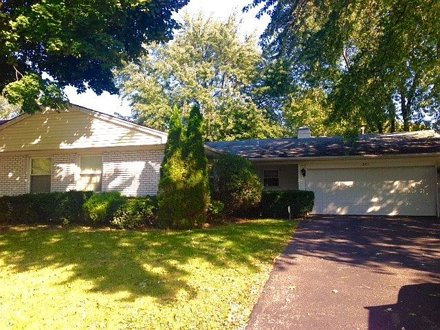 1st image of 241 Belaire Dr