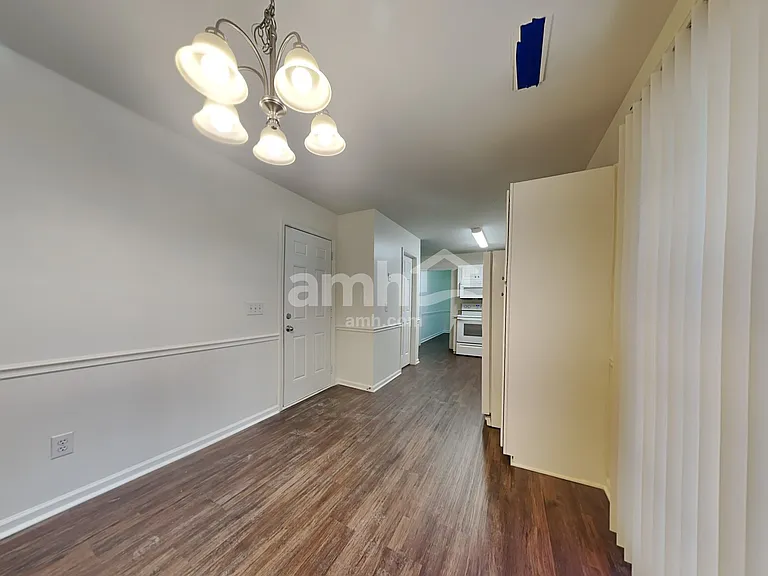 1512 Birkdale Ct — Photo 4