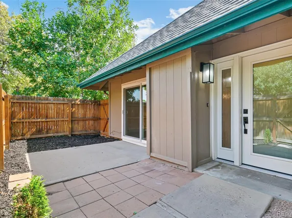 5902 S Willow Way, Englewood, CO 80111