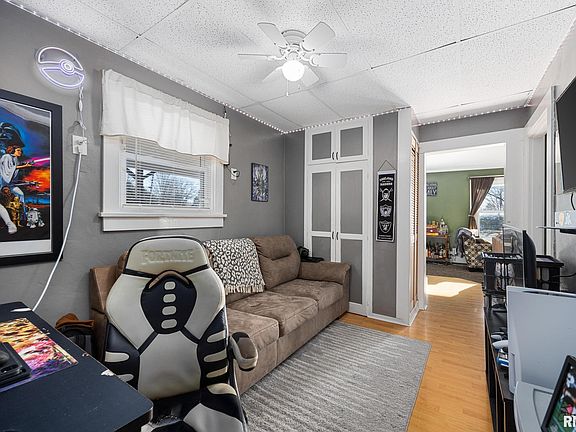 4th image of 103 N Stanton St