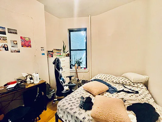 Rented by SpaceReqs LLC | media 7