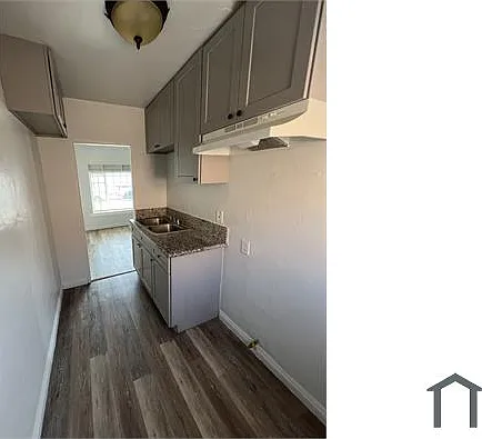 9641 California Ave — Photo 4