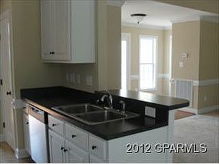 4th image of 3100 Chesswood Ln