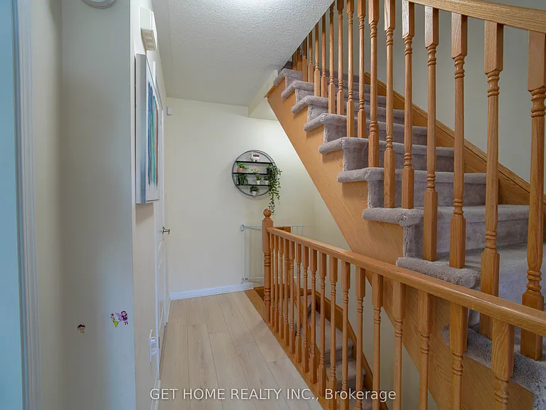 38 Suitor Ct — Photo 8