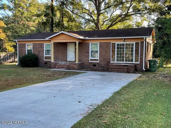 210 Barclay Hills Drive, Wilmington, NC 28405