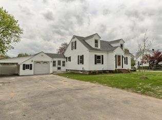 229 Hampshire Rd, Methuen, MA 01844