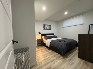 22056 80th Ave NW, Edmonton, AB T5T7R6