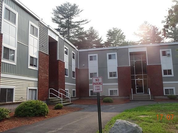 3rd image of 114 Capitol Hill Dr #1