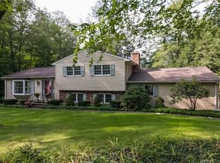 115 Sugarbush Dr, Guilford, CT 06437