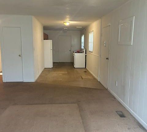 5th image of 9585 Ridgemoor Ave