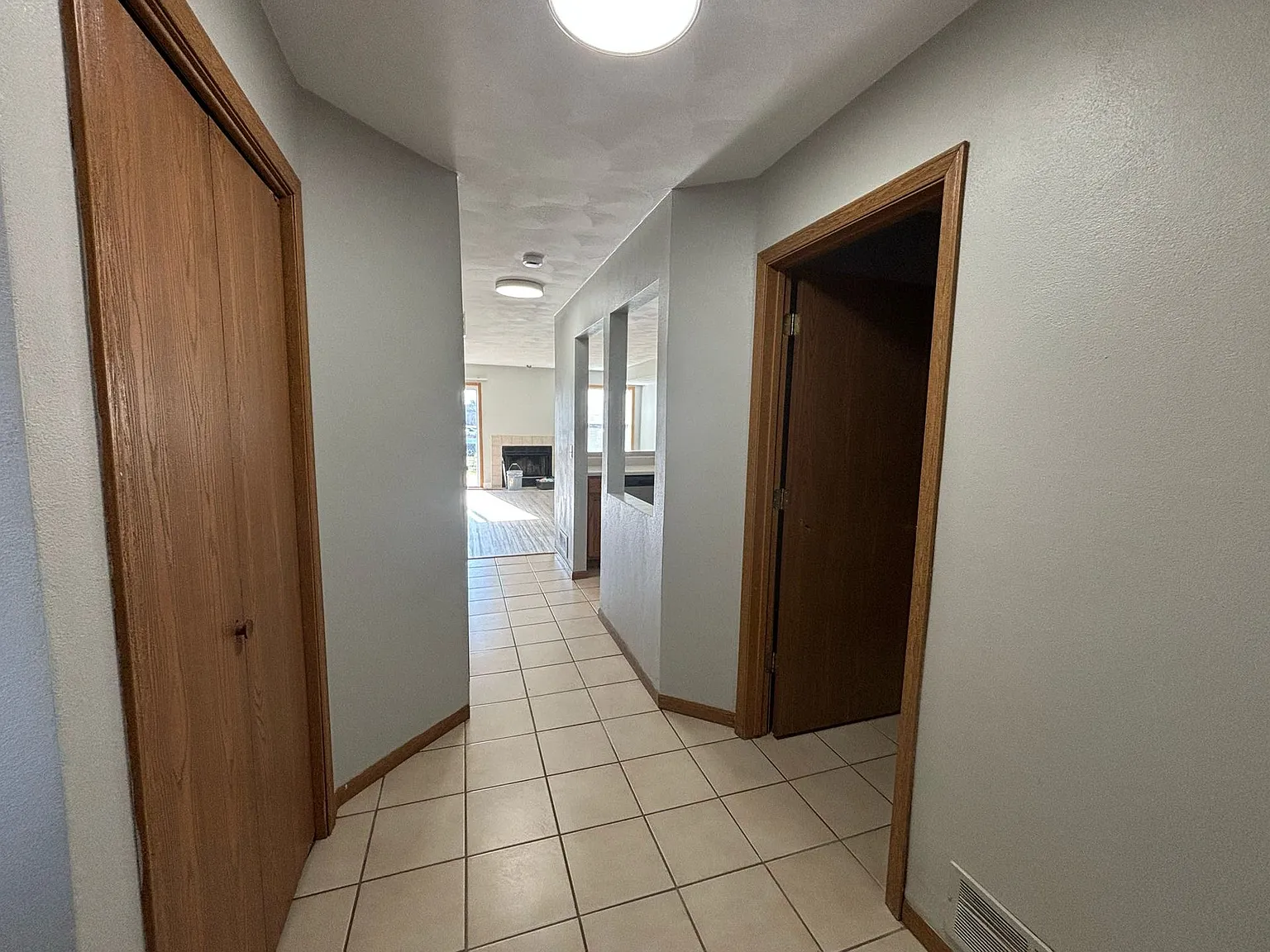 Rockford Townhomes East — Photo 4