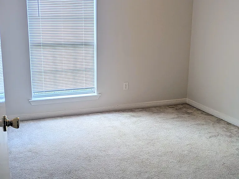 9282 Prairie Dr — Photo 10