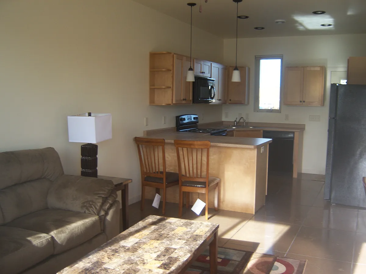 Building Photo - 2312 Peters Dr