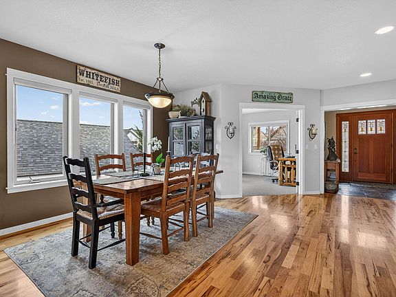 5th image of 63419 Barton View Pl