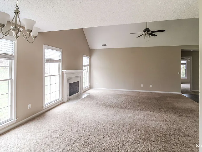 5575 Dusty Ridge Trl — Photo 6