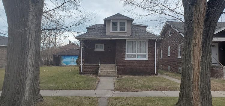 1st image of 3905 Evergreen St