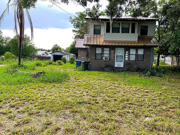 2nd image of 660 N Buena Vista Dr