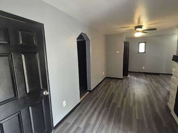 3rd image of 9941 Valley Dr