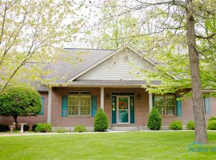 267 Oak Ridge Ln, Defiance, OH 43512