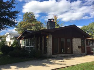 3822 White Cloud Dr, Skokie, IL 60076