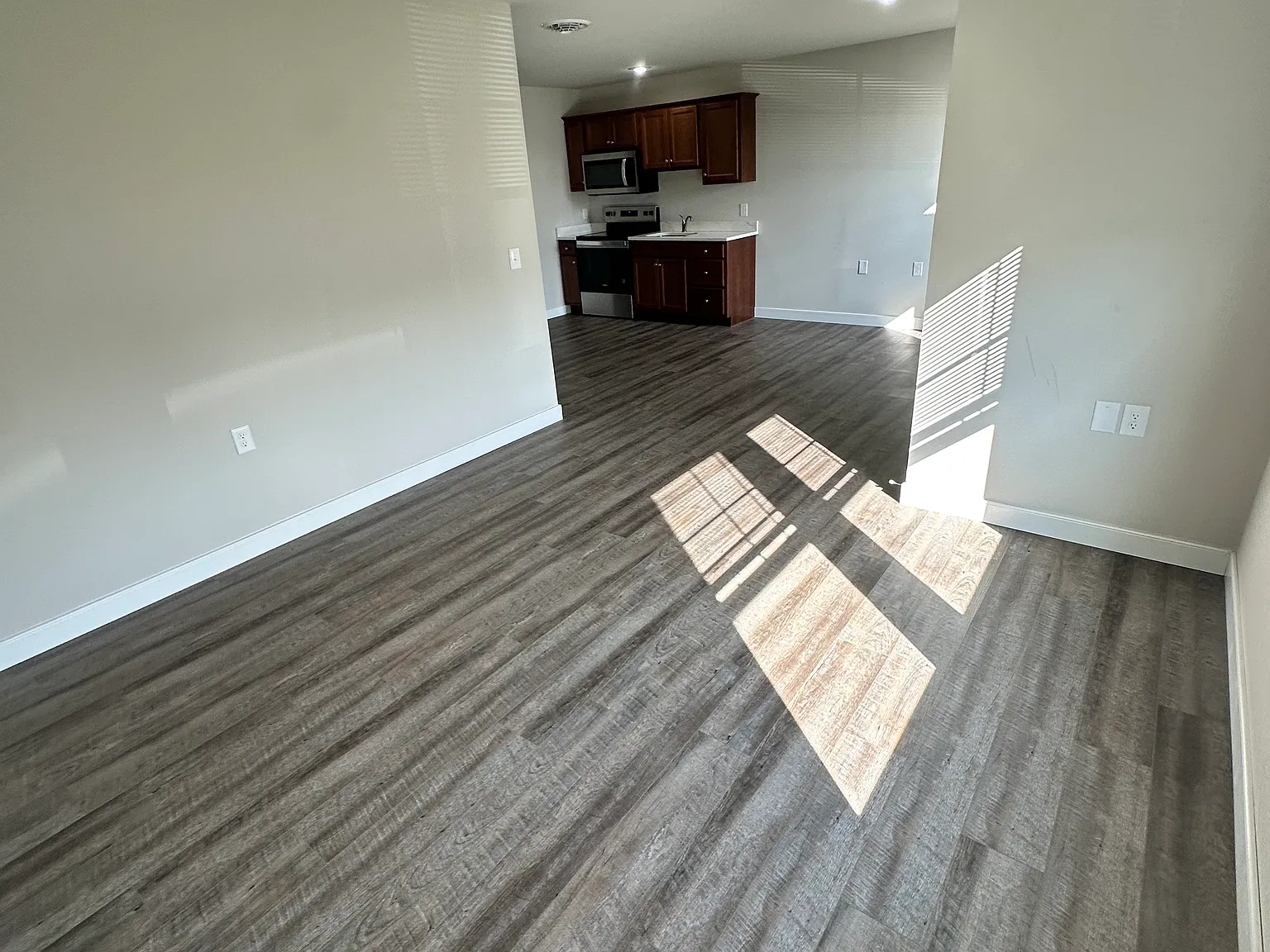 1877 Alamo Way — Photo 4