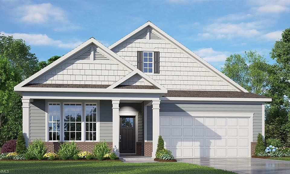 1st image of 302 Sefton Dr