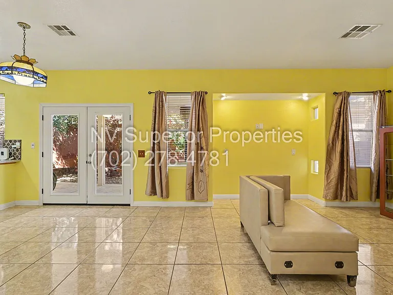 7929 Dana Maple Ct — Photo 11