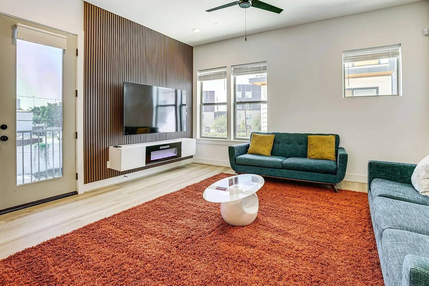 3 bed, 3.5 bath, 1783 sqft, $3,050 — Photo 4