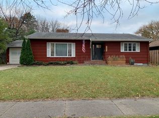 1605 6th St S, Fargo, ND 58103