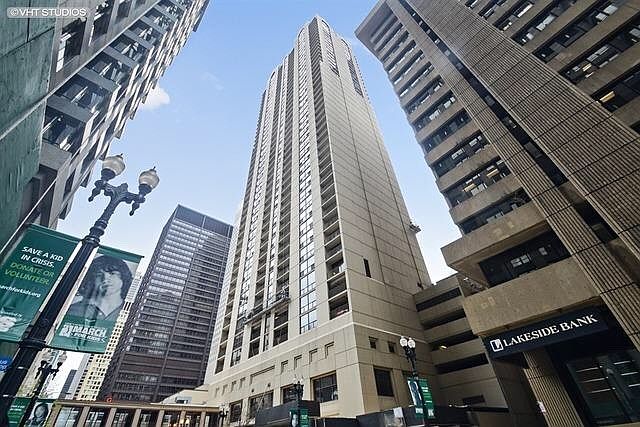 1st image of 200 N Dearborn St Unit 2604