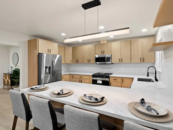 2906 E Plaza Blvd E, National City, CA 91950