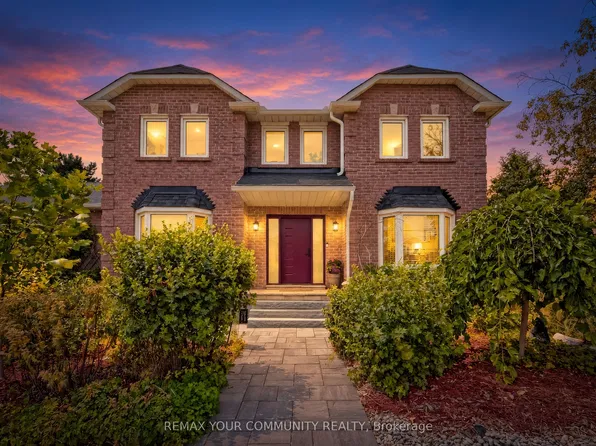2 Kirkland Ct, Richmond Hill, ON L4C 9J1