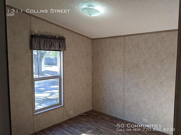 3rd image of 1311 Collins St