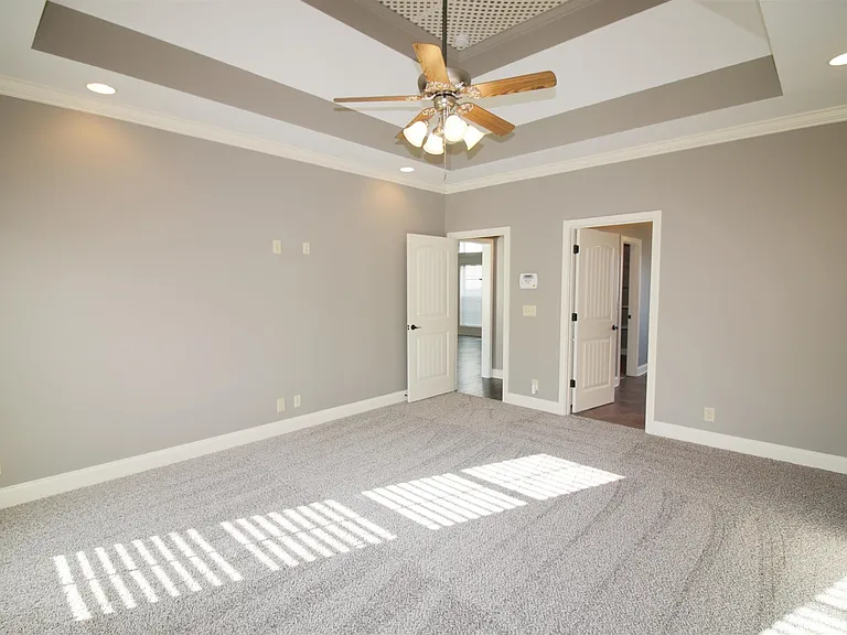2279 Killington Dr — Photo 13