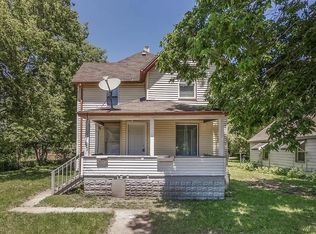 421 Cottage St, Waterloo, IA 50703