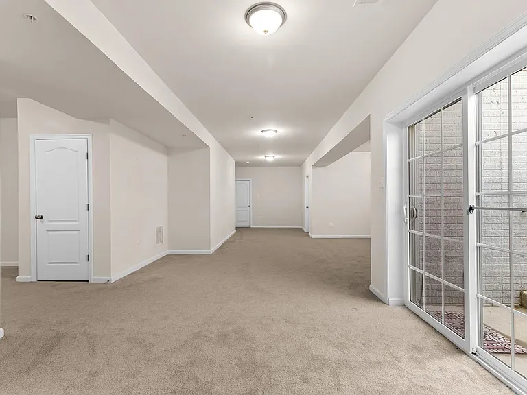 9309 Blanchard Dr — Photo 28