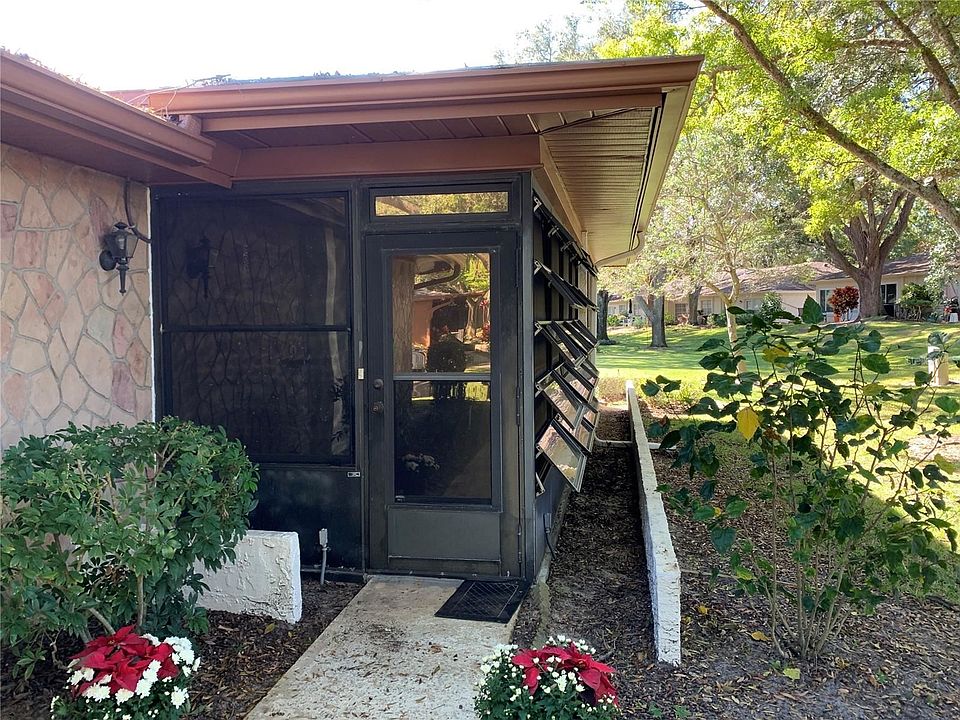 1st image of 2280 Shelly Dr APT D