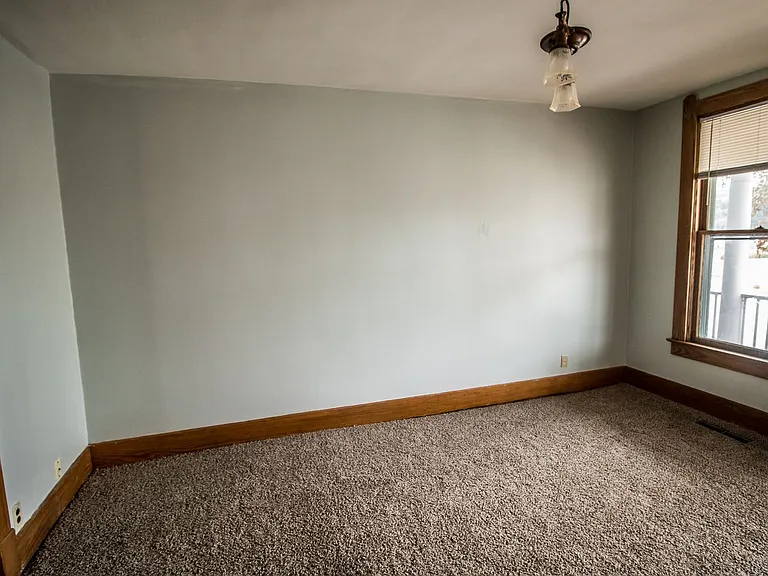 320 Alabama St — Photo 3