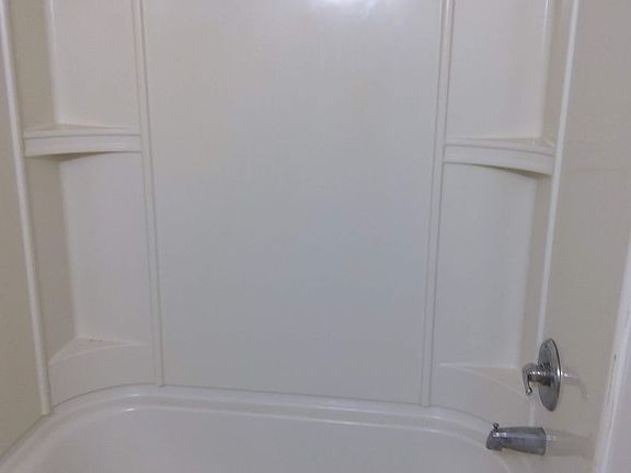 4th image of 3040 Saint Paul St #Bf
