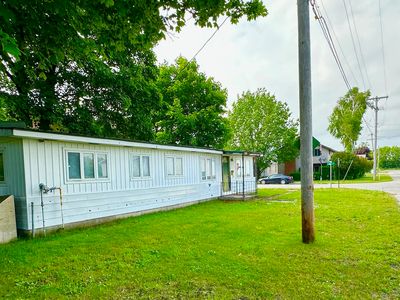 320 E John St, Newberry, MI, 49868