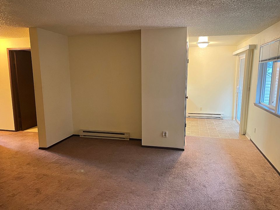 2nd image of 1330 N 13th St #4