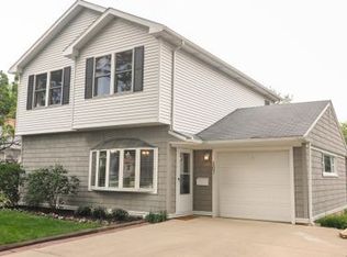 107 S Fremont St, Palatine, IL 60067