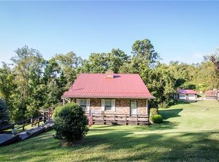 52 Cherry St, Coal Center, PA 15423